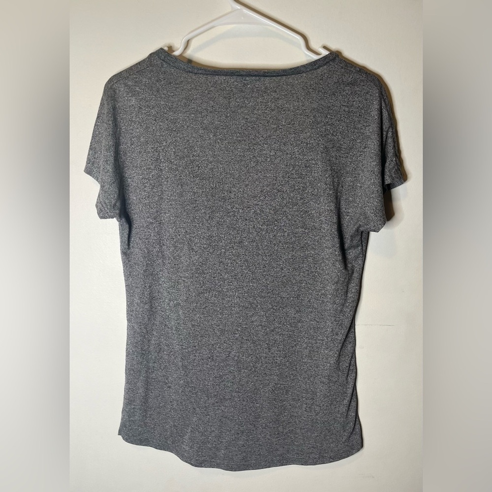 OBEY Skull "NEITHER NOBLE NOR DEPRAVED" Short
Sleeve Gray Tee size medium - Picture 3 of 4